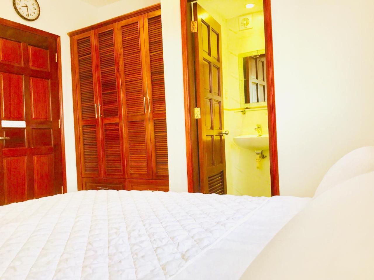 Quynh Anh Hotel ホーチミン市 エクステリア 写真